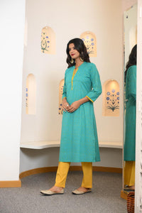 Firozi Bandhej Hand Embroidered Kurta